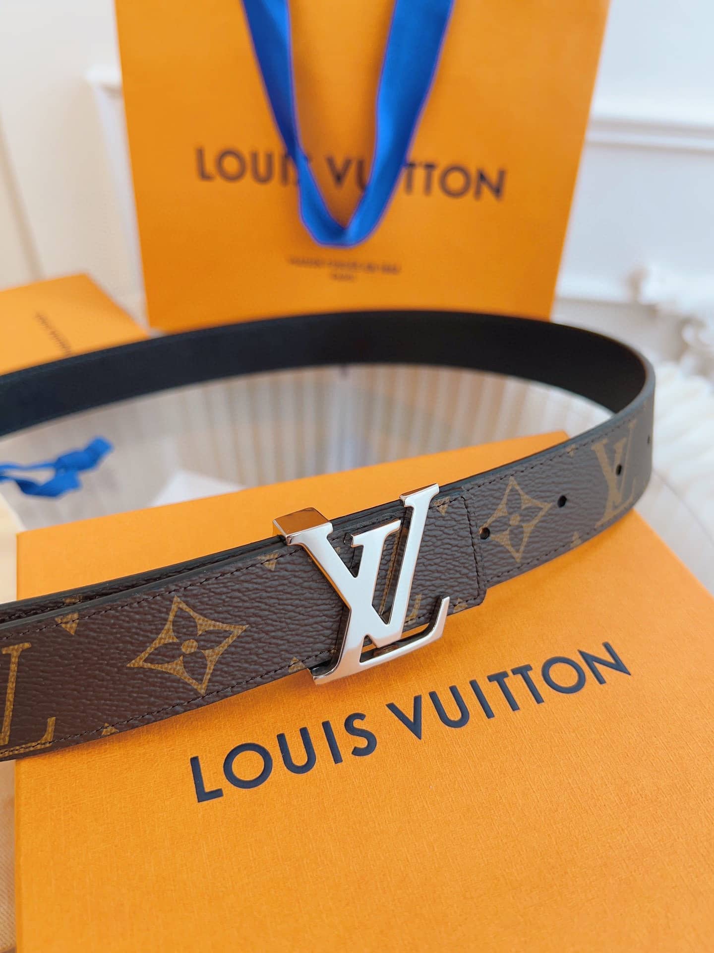 LV Belt-004